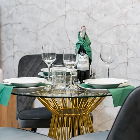 Luxurious Sikorskiego By Renters Prestige Poznan