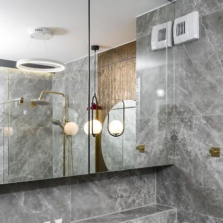 Luxurious Sikorskiego By Renters Prestige Poznan